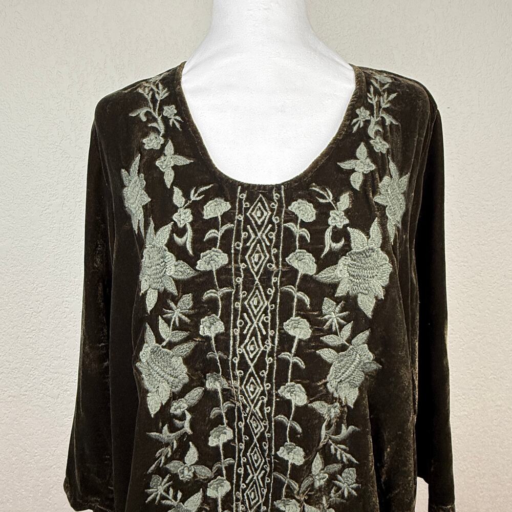 Kyla Seo Embroidered Velvet Tunic Top Women's Large Floral Boho Relaxed Flowy - Picture 2 of 14
